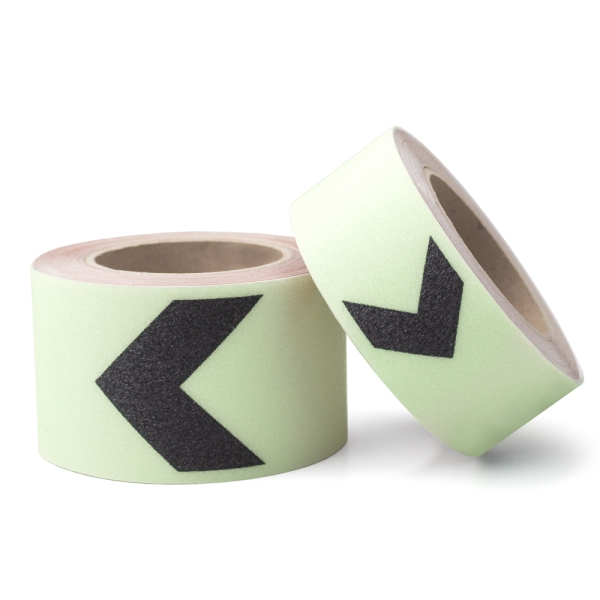 WT-5415 Anti-slip marking tape, R10, photo luminescent with directional arrow